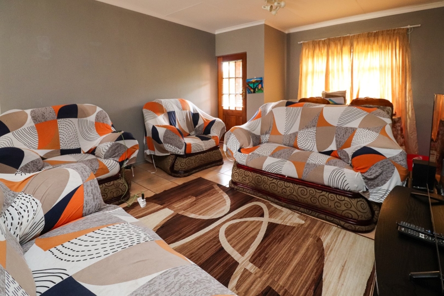 3 Bedroom Property for Sale in Flamwood North West